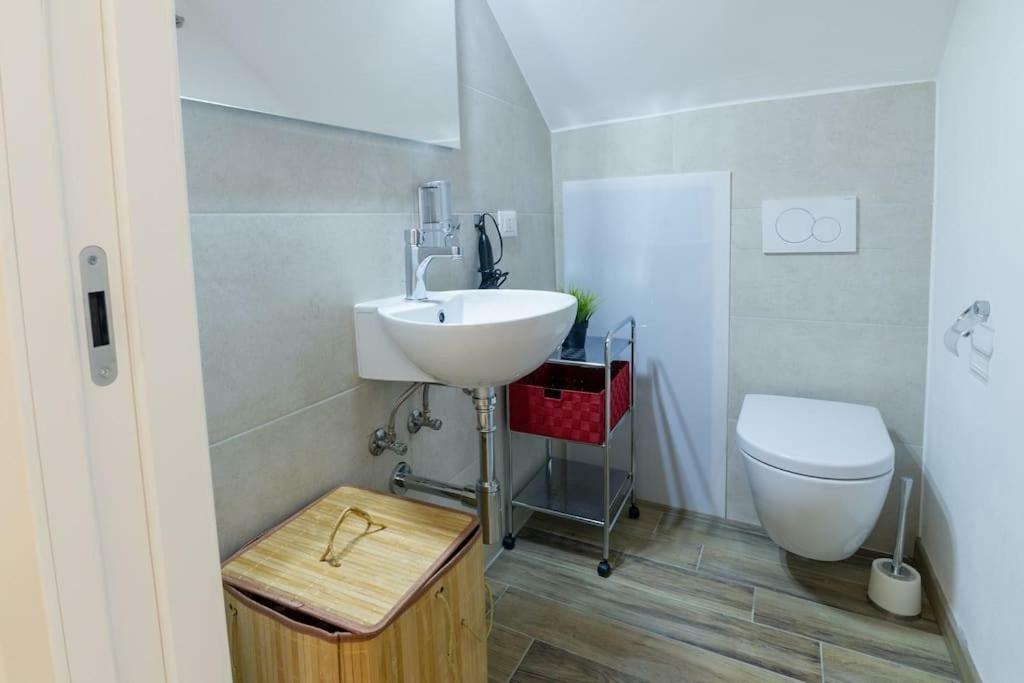 Miniloft Rosso - Mini-Loft Sanremo Centro. Wifi & Aria Condizionata公寓 外观 照片